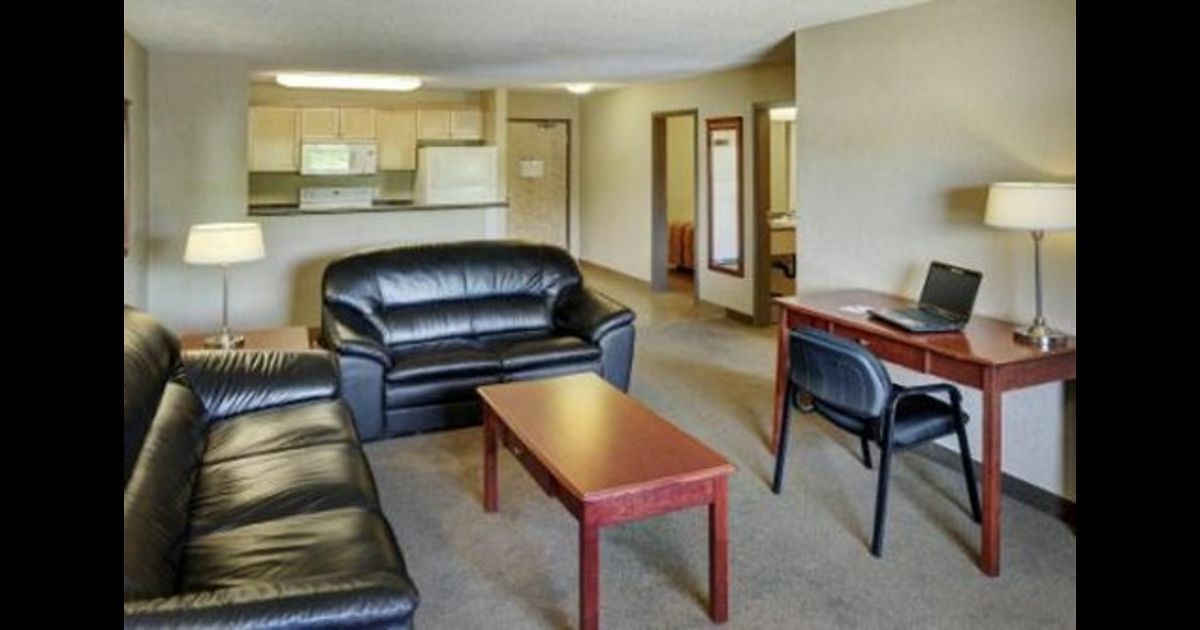 Lakeview Inns & Suites - Fort Nelson Εξωτερικό φωτογραφία
